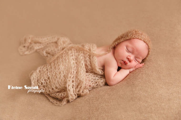 Kleine Spruit Fotografie-newbornfotosessie Naomi-30 kopiëren